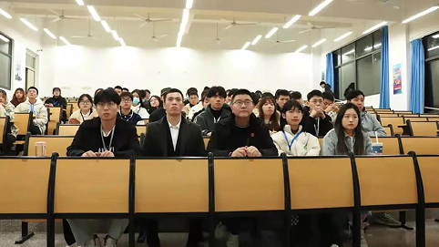福州理工学院召开校级学生组织述职大会