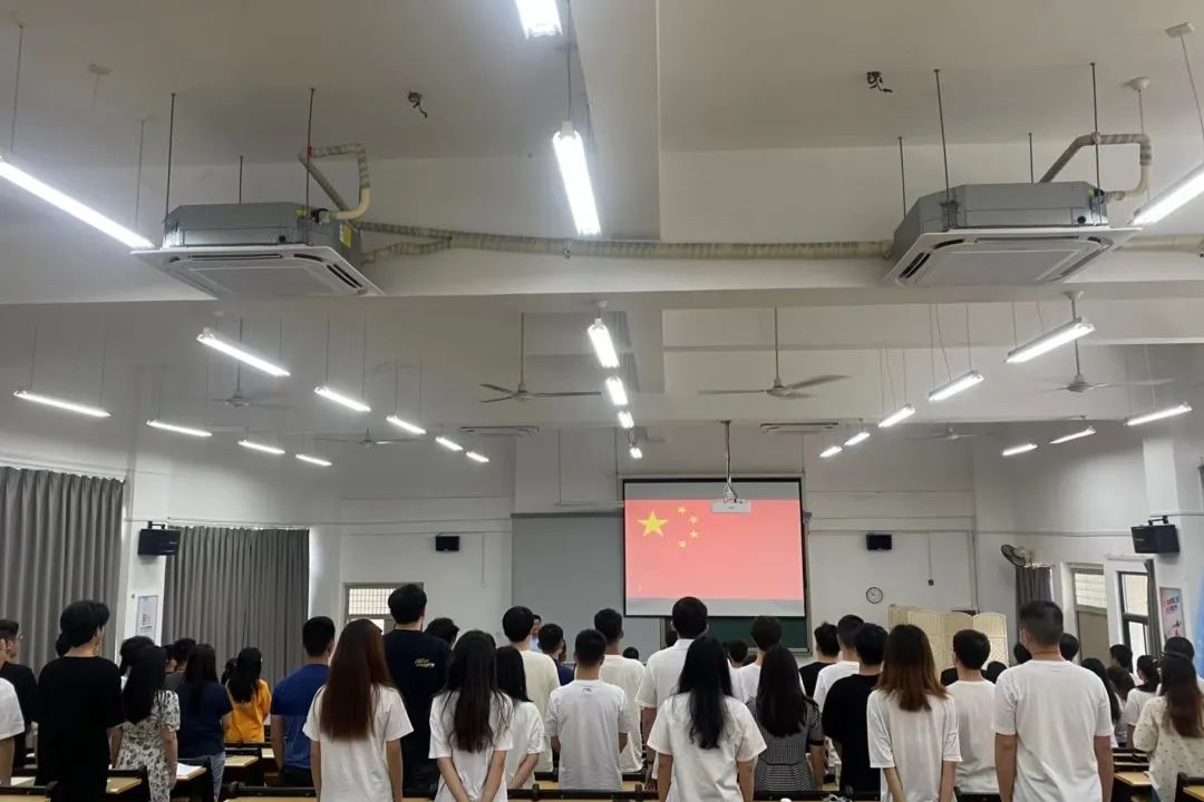 福州理工学院开展2022年辅导员培训班开班仪式暨暑期社会实践出征仪式
