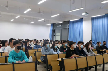青春逐梦时 献礼二十大｜福州理工学院开展“大学生创业赛事经验分享”交流会
