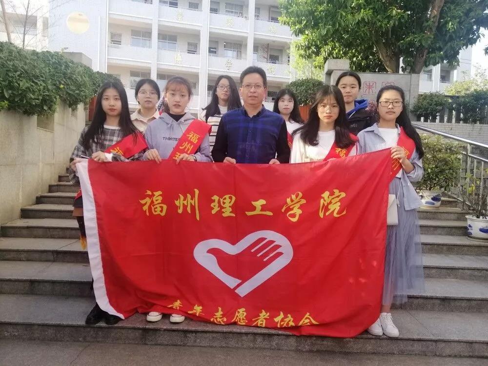【青活动】我校志愿者开展丹阳少年宫兴趣辅导