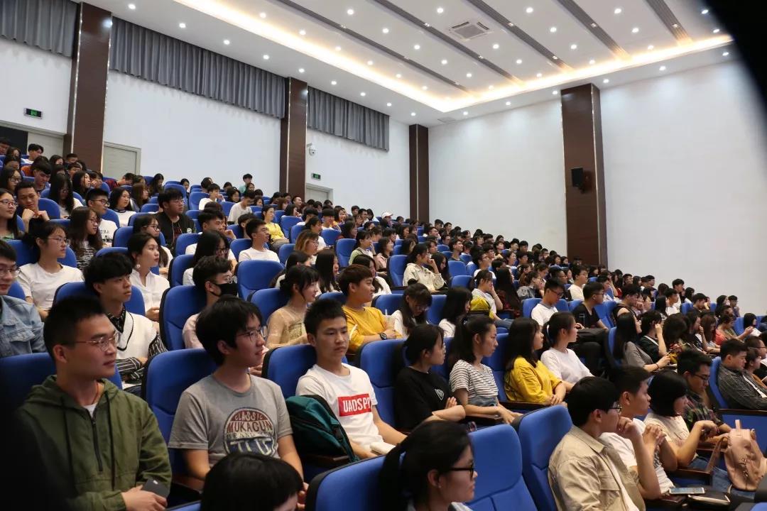 【团校培训】思！寻找自己的坐标