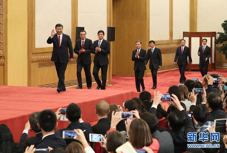 习近平：新时代要有新气象更要有新作为 中国人民生活一定会一年更比一年好 