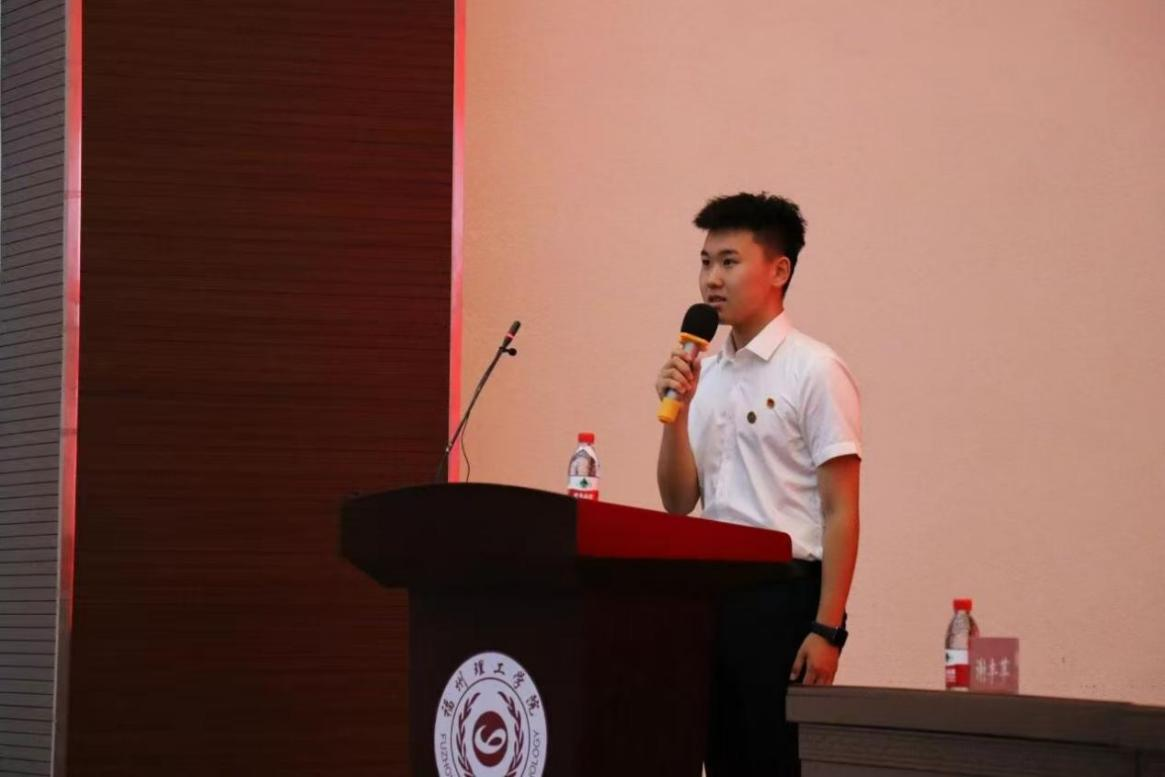 理工青年领航｜罗力歌：以全会精神为帆，赴青春时代之约