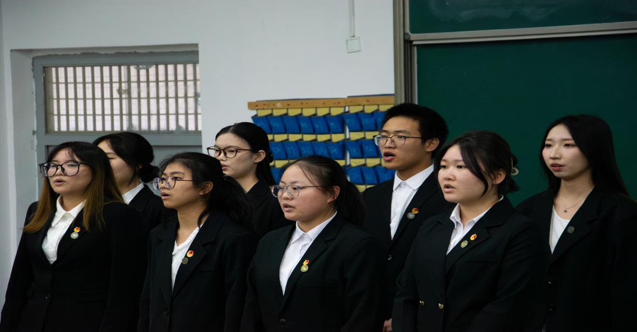 以青马之姿，赴时代之约：福州理工学子用信仰照亮奋进征程