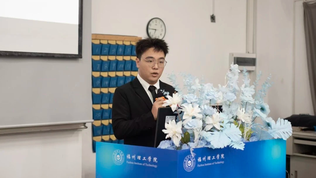 理工团干风采｜邓嘉成：讲台为阵，让青春信仰“声”入人心